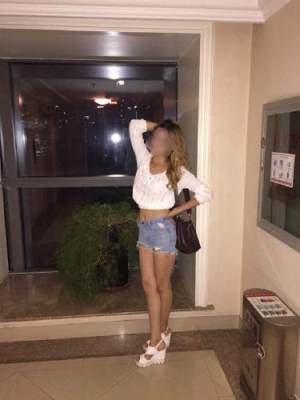 Mersin'de VIP Escort Elif 25 Yaşında